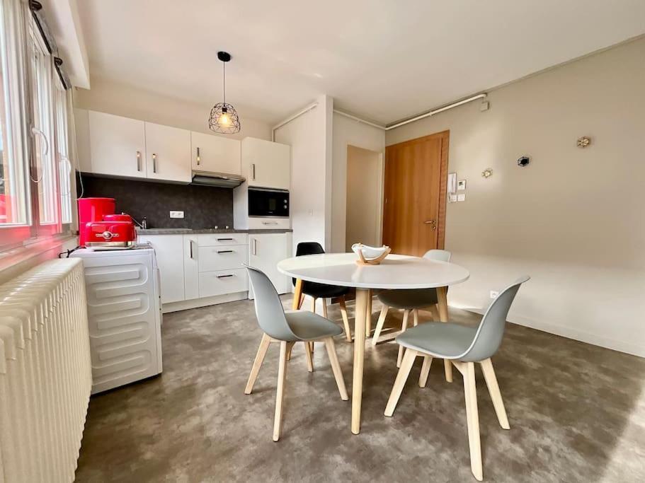 Les Violettes, Bel Appartement Au Centre-Ville Gérardmer Exterior foto